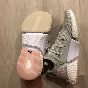 New Gray Puma Women's Hybrid Rocket Runner Shoes